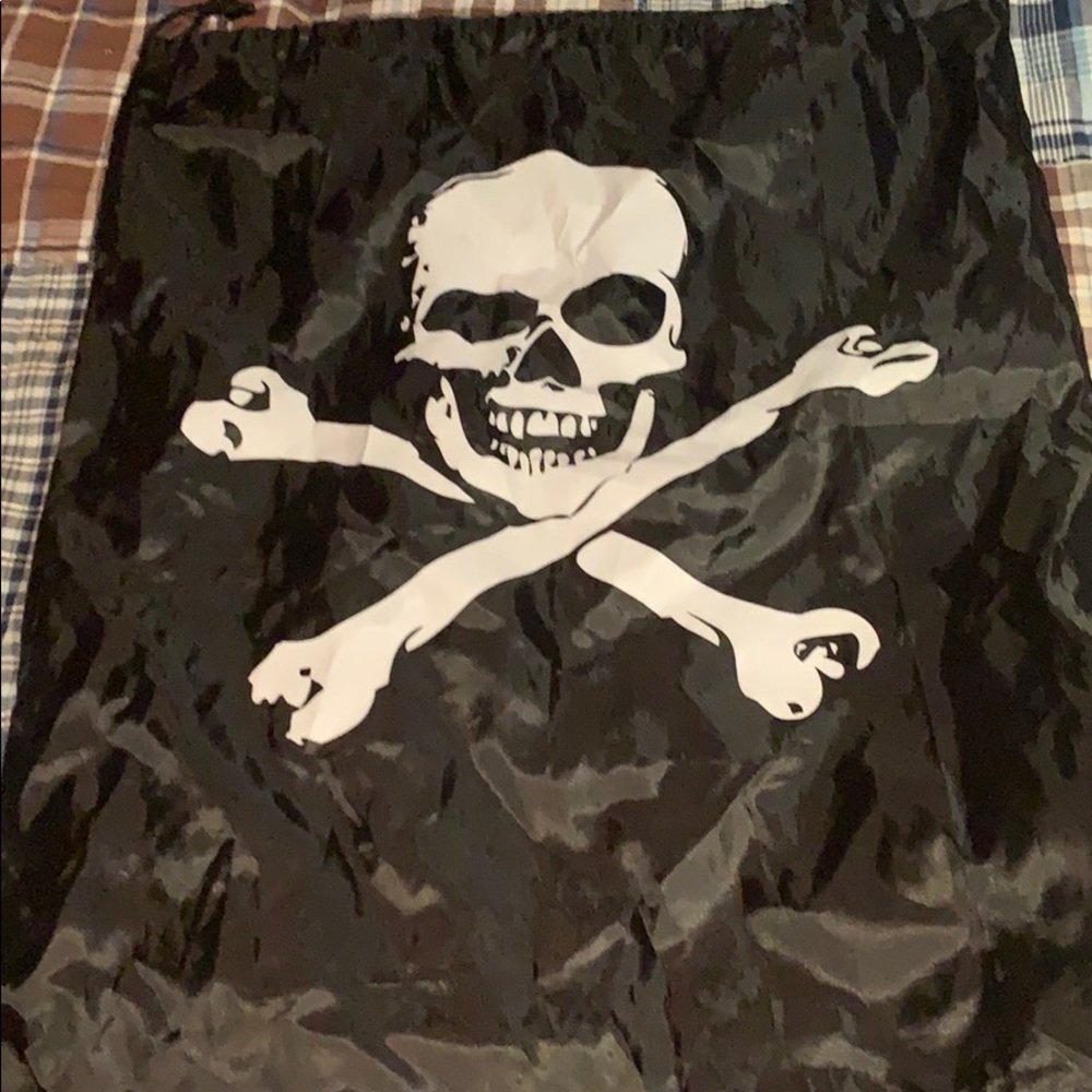 A bag. Very big.